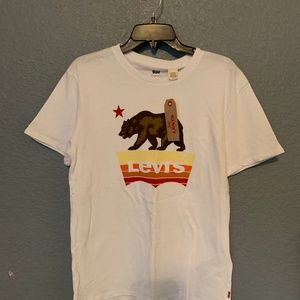 Medium Levis T Shirt BRAND NEW